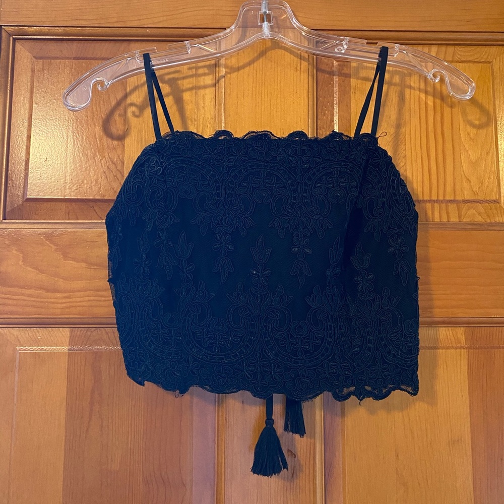 Kendall and Kylie Black Lace-Up Crop Top Size S